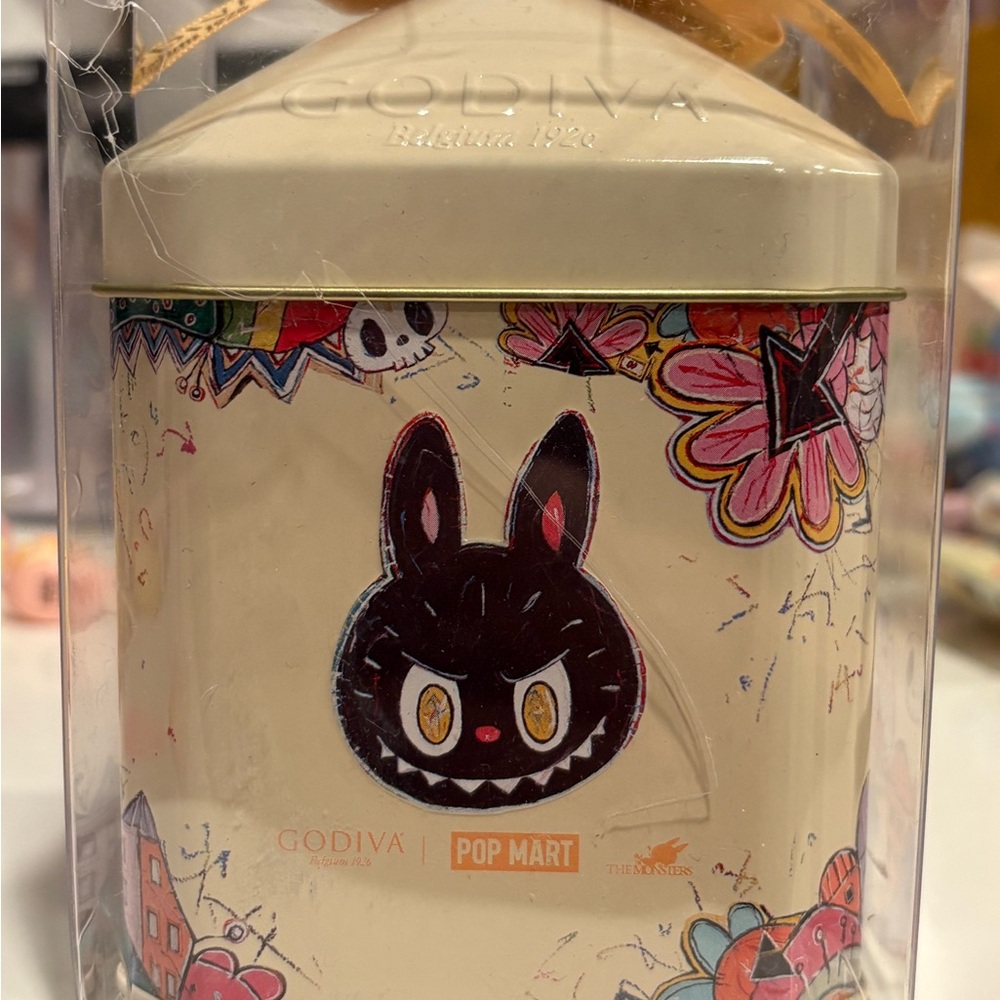 LabubuGodiva Pop Mart Tin with Playful Designs Hazelnut